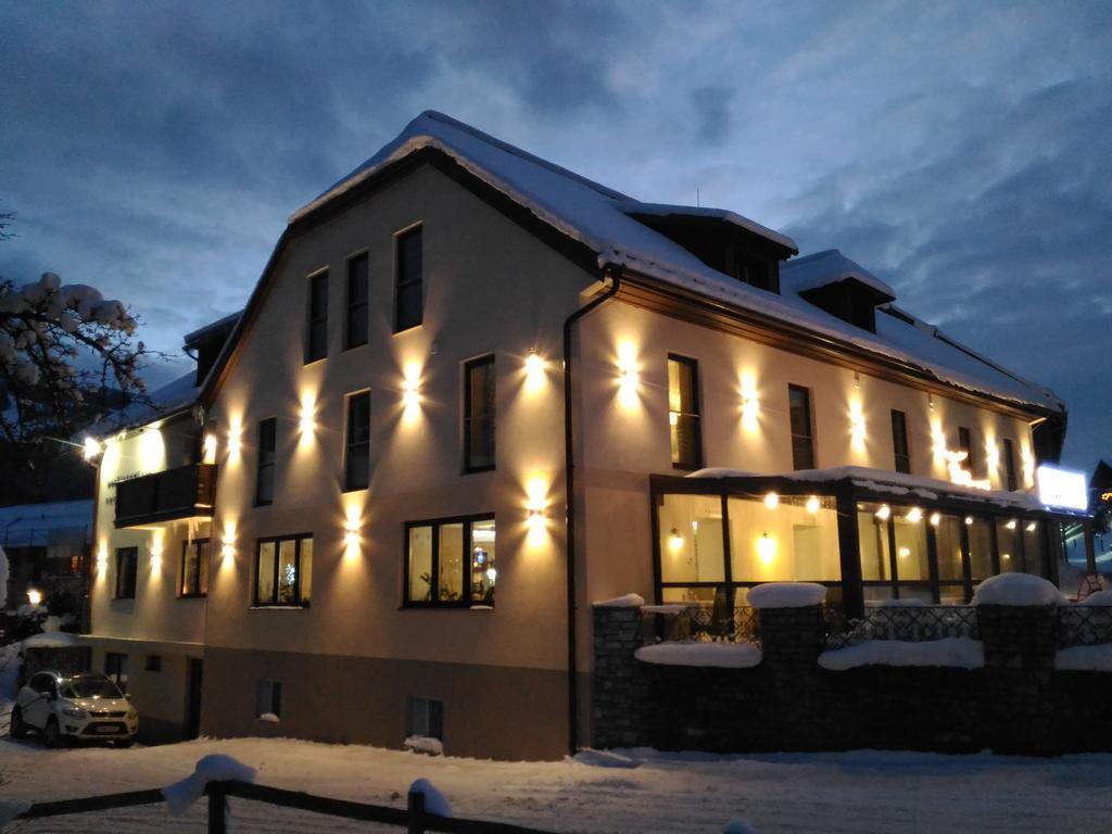 Hotel Pruggererhof Пругерн Екстериор снимка